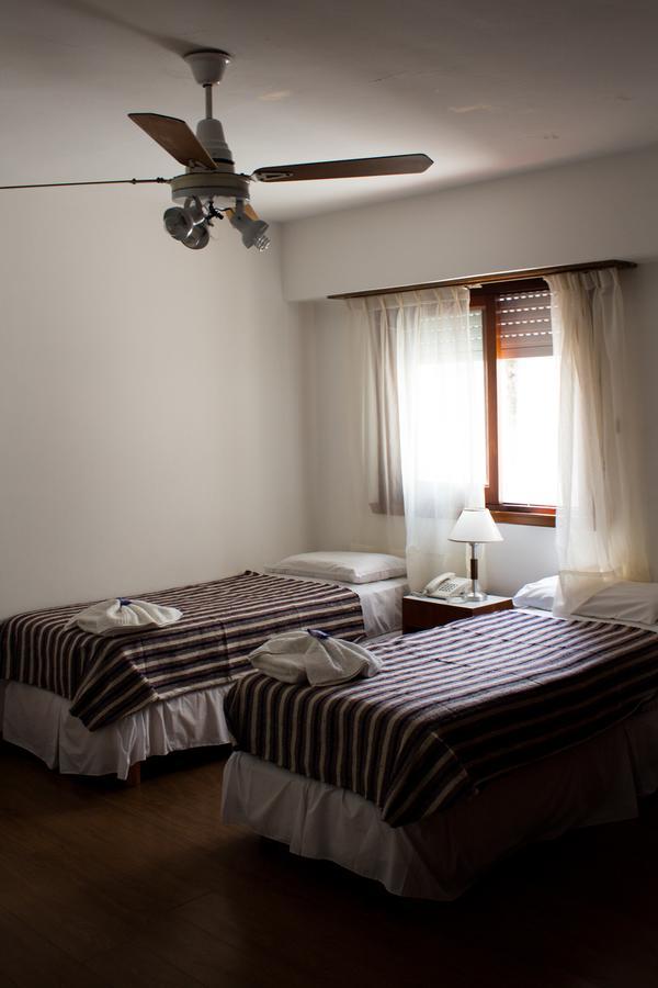 Hotel Alfa Villa Gesell Buitenkant foto